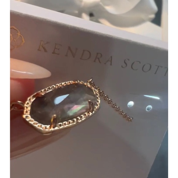 NWT Kendra Scott Retired Elisa Necklace Crystal Gray Illusion & Rose Gold RARE! - Picture 8 of 12